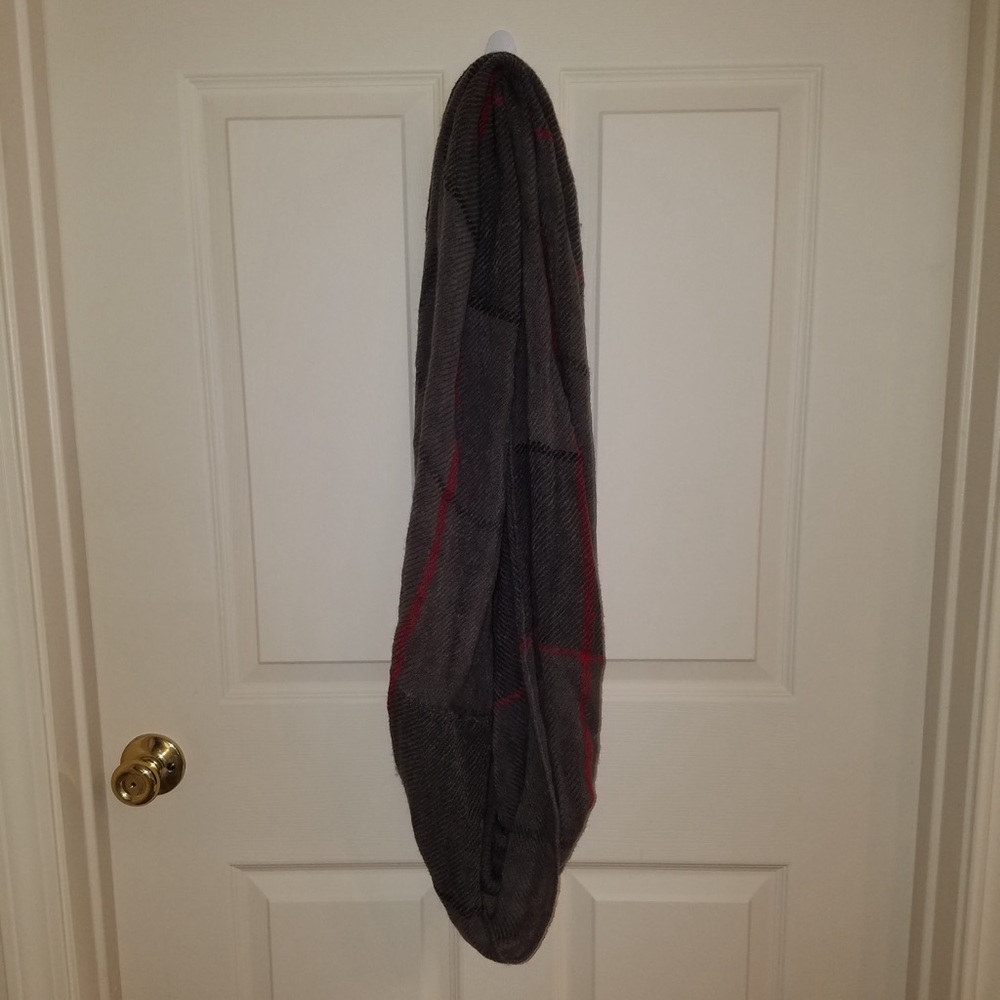Infinity scarf